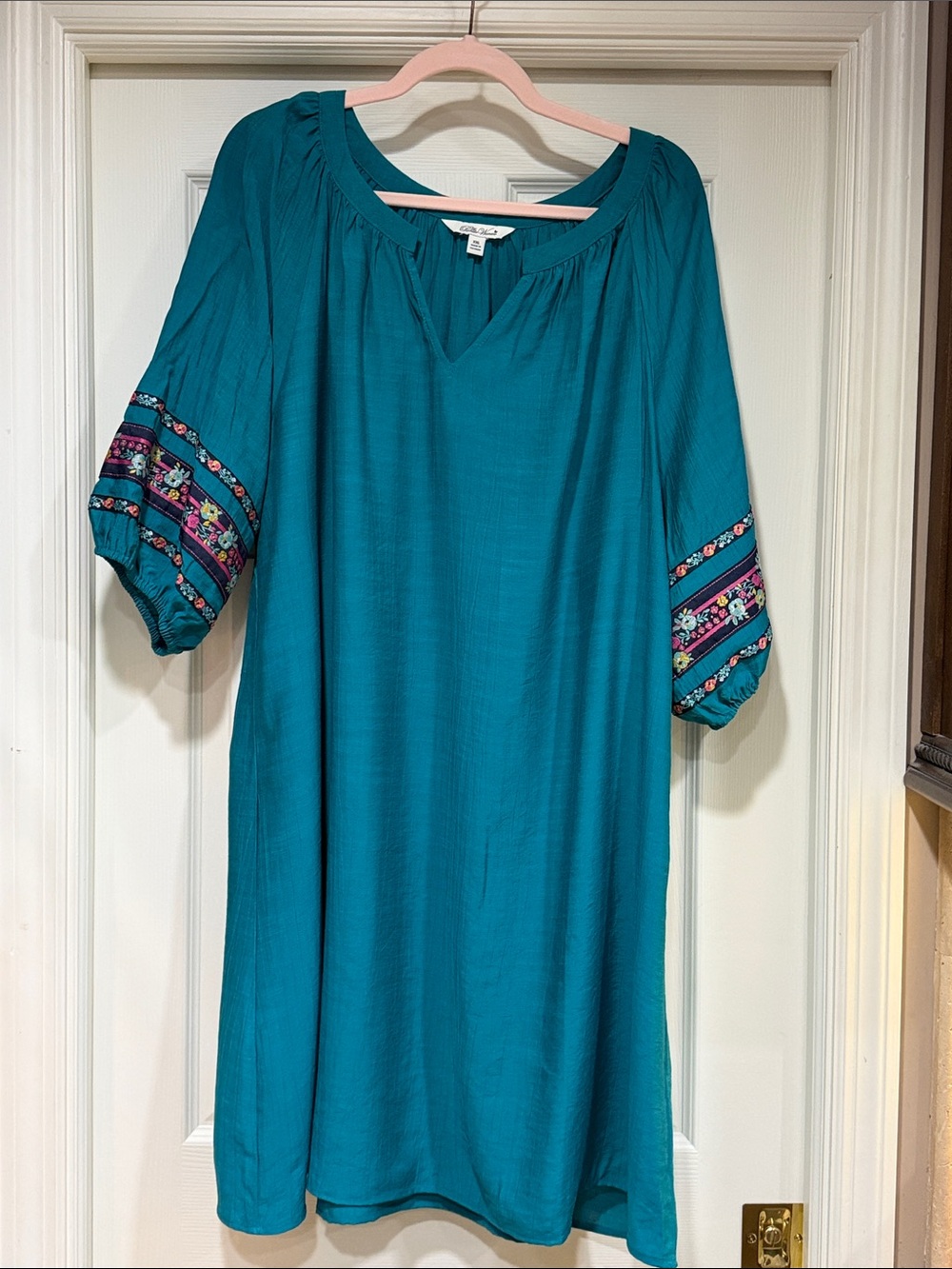 NWT The Pioneer Woman Teal Embroidered Sleeve Dress